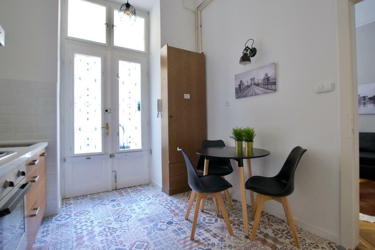 Standard Apartment By Hi5 - Steindl Street Budapest Ngoại thất bức ảnh